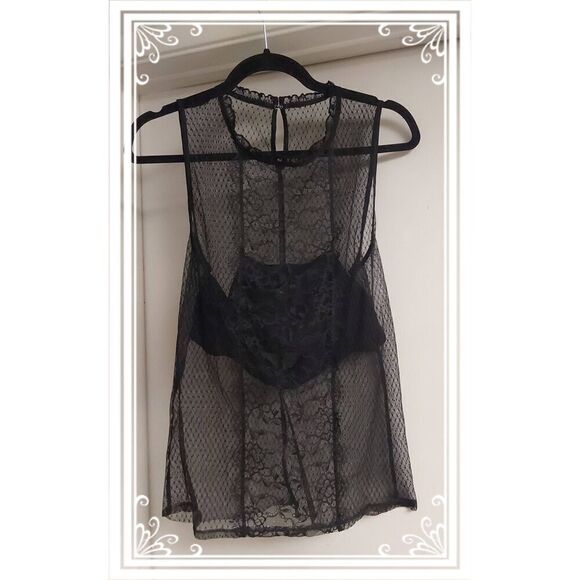 EXPRESS Black Ruffled Neck See Through Lace Sleeveless Top w/Built in Bra Sz L - Picture 1 of 2